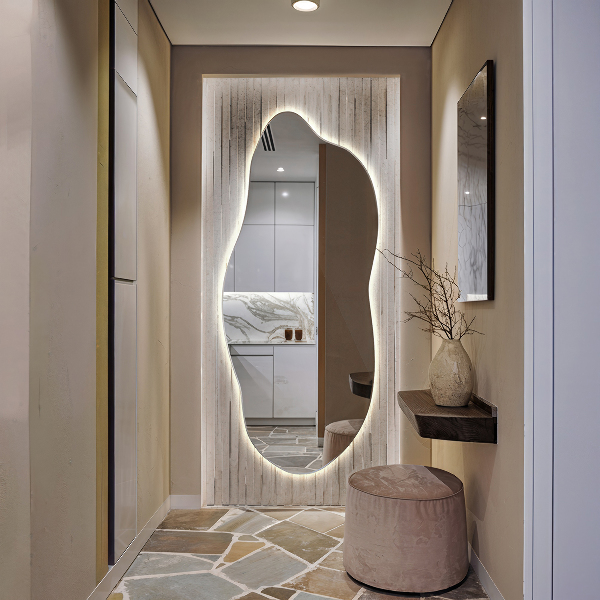 Led backlit mirror pebble shape 35x80 cm