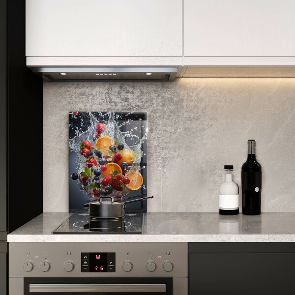 Glass worktop saver Fruit in water