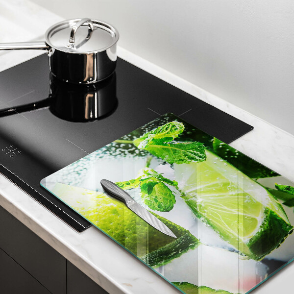 Glass worktop saver Water with lime and ice