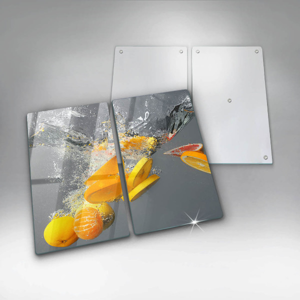 Chopping board Lemons in water