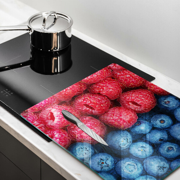 Chopping board Fruit of raspberry and blueberries