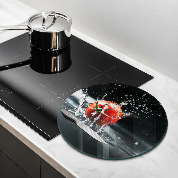 Cutting board Tomato in water