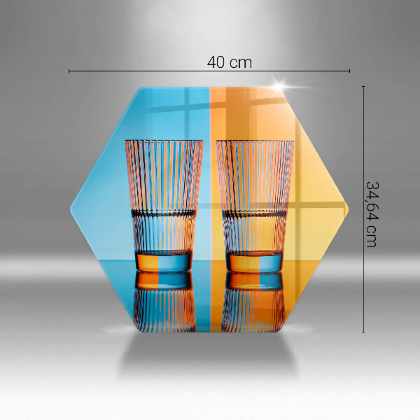Chopping board Two glasses of water