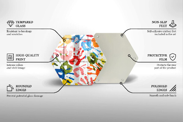 Chopping board glass Traces of children's hands