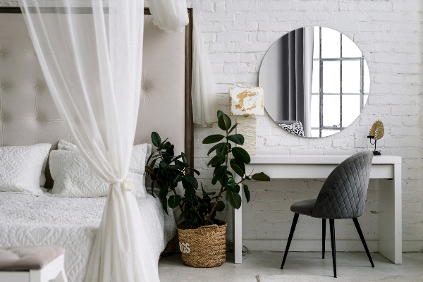 Round frameless wall mirror 20 in