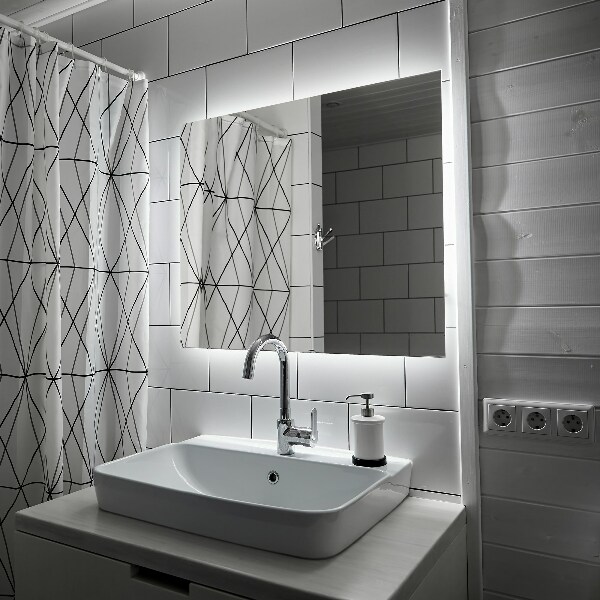 Large rectangular illuminated mirror 32x24 in
