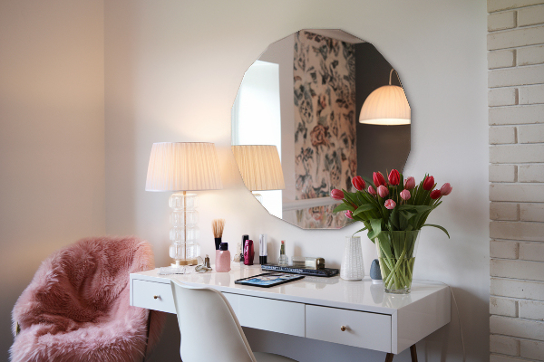 Geometric wall mirror aesthetic 80x80 cm