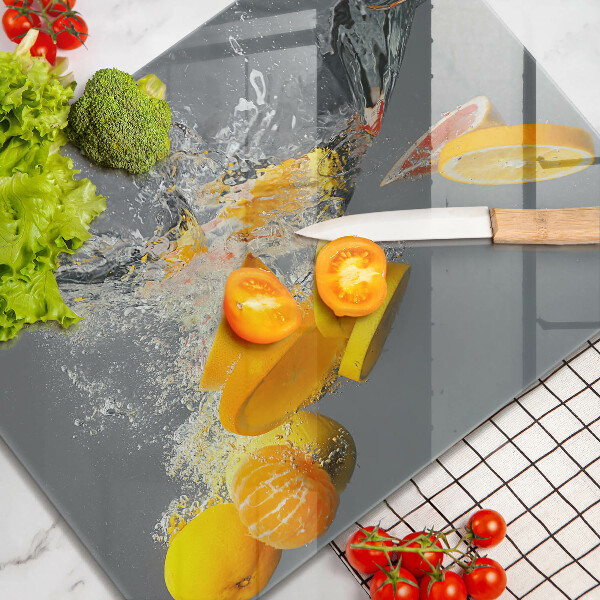 Glass worktop saver Lemons in water