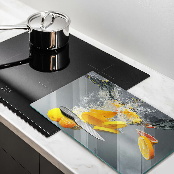 Glass worktop saver Lemons in water