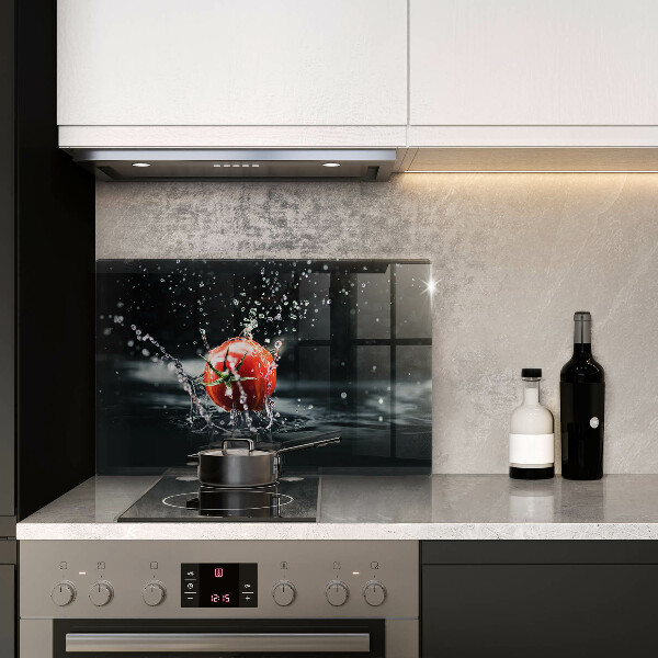 Induction hob protector Tomato in water