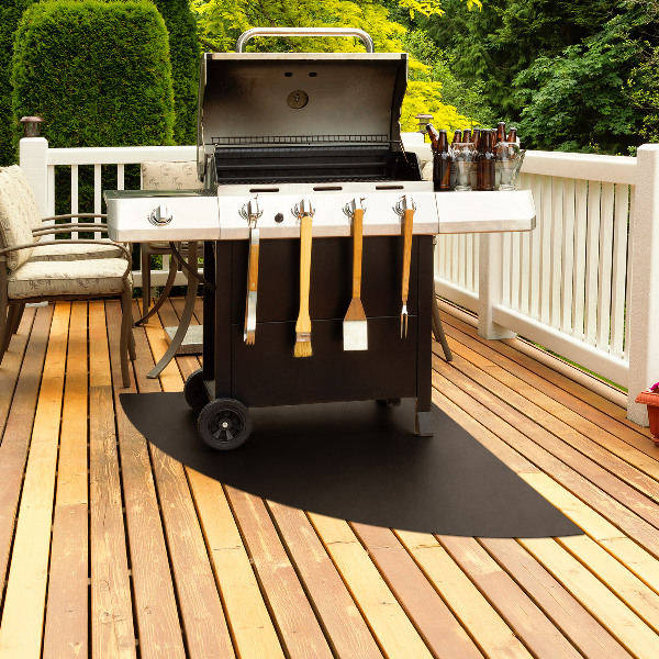 Quarter-circle aluminum grill mat 39 x 39 inches