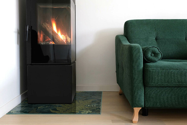 Square glass hearth for wood stove Plant motifs with butterflies