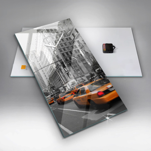 Modern vertical wall clock Manhattan and Taxis