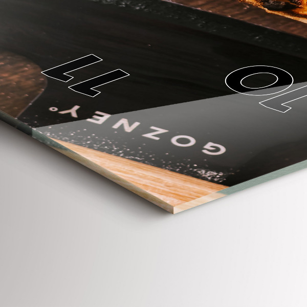 Modern vertical wall clock Italian pizza