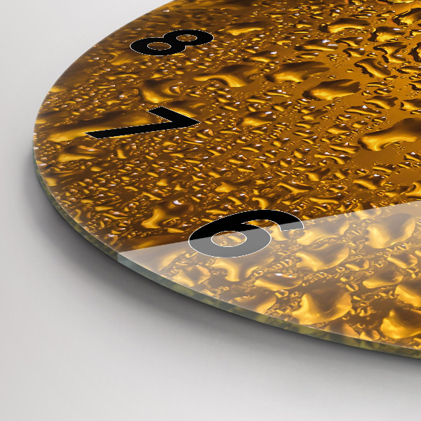 Round glass clock A mug of beer