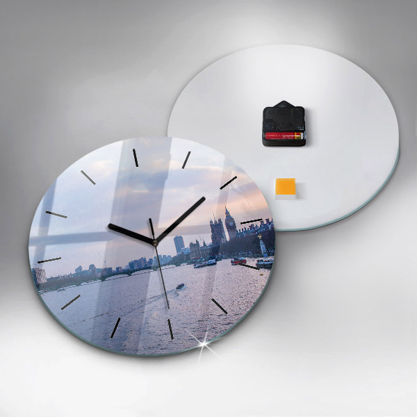 Round glass clock London Eye city panorama