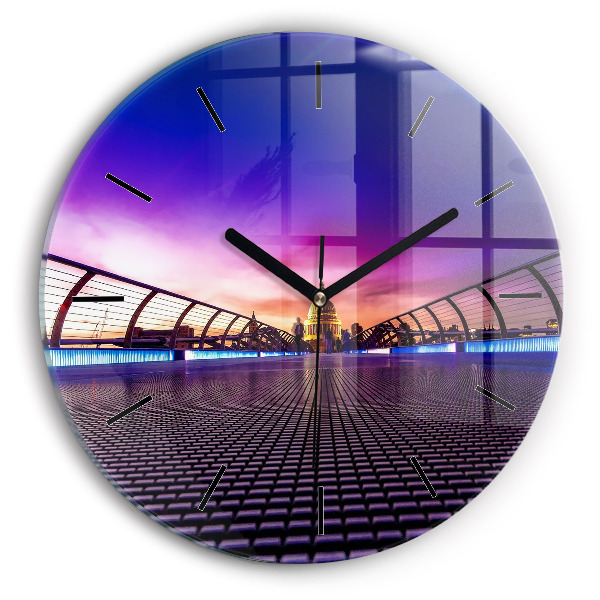 Round glass clock 'St. Paul''s Cathedral'