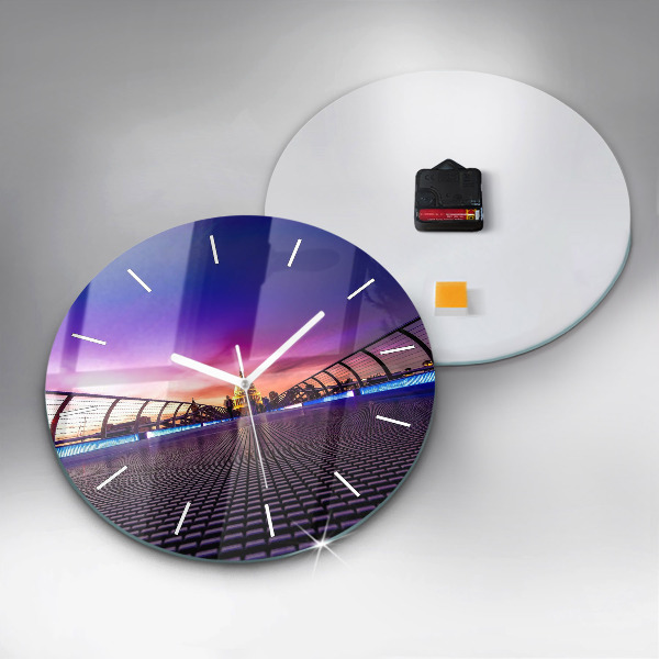 Round glass clock 'St. Paul''s Cathedral'