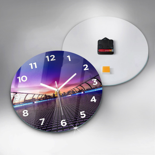 Round glass clock 'St. Paul''s Cathedral'