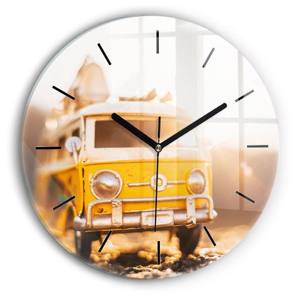 Round glass clock Car on vacation