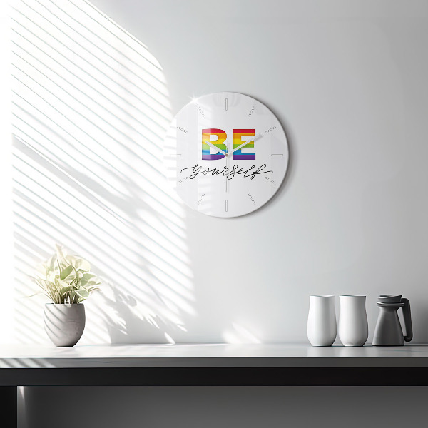 Round glass clock The inscription Be yourself