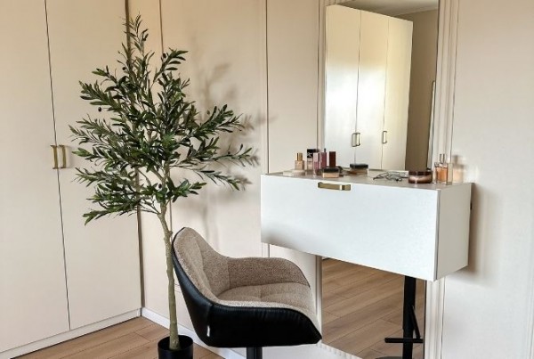 Which makeup mirror?